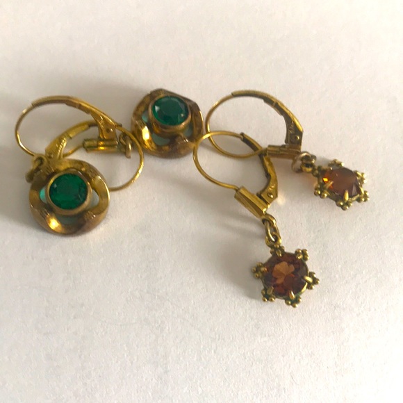 K and L Vintage gold tone earrings-one green stone the other topaz colour - Picture 1 of 1